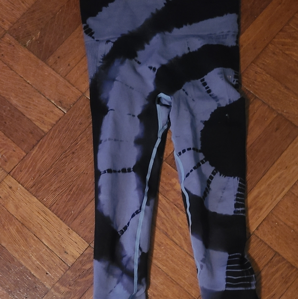 NEW BUTT LIFTING Workout Leggings xs - Picture 7 of 11